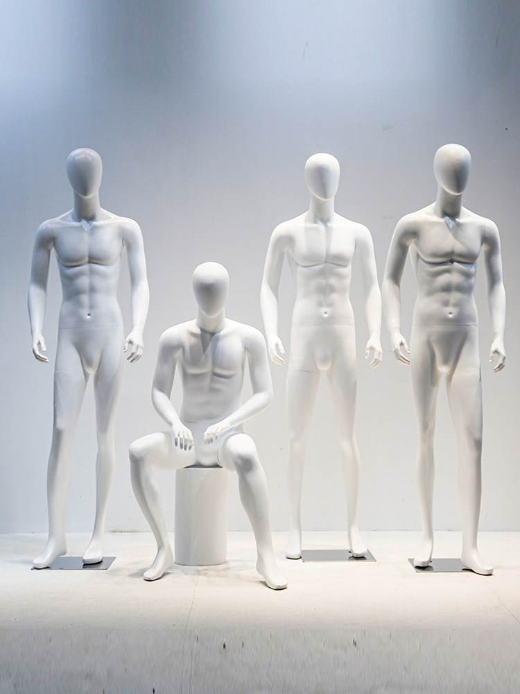 Maniquí Masculino de Alta Gama - Baby Clothing High End reseña y precio